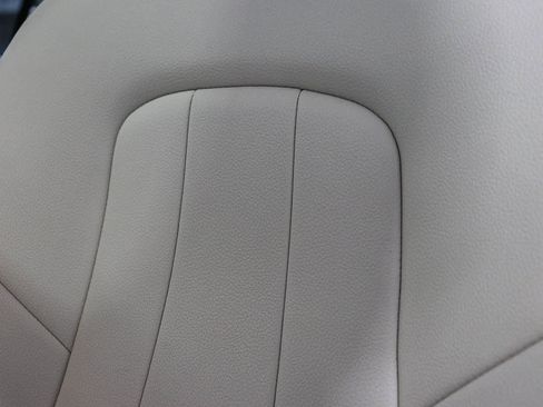 Used 2022 Mercedes-Benz GLB 250 image 26