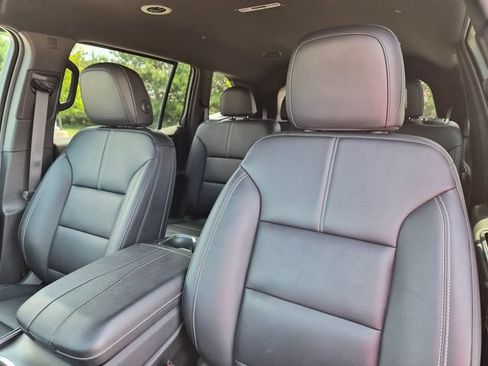 Used 2024 GMC Acadia Elevation FWD image 18
