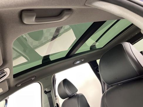 Used 2023 Hyundai Santa Fe Limited image 36