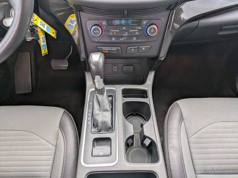 Used 2017 Ford Escape SE w/ Equipment Group 201A FWD image 21