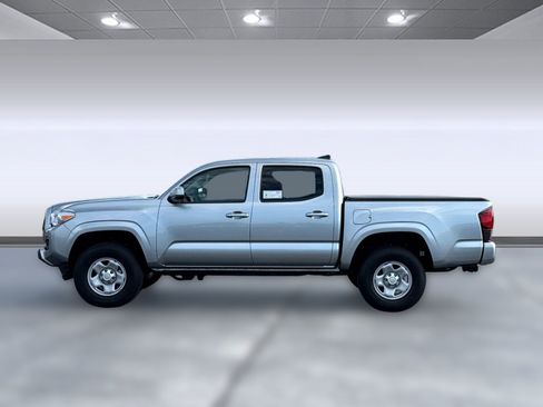 Used 2023 Toyota Tacoma SR image 2