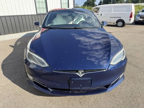 Used 2018 Tesla Model S 75D AWD/4WD image 2
