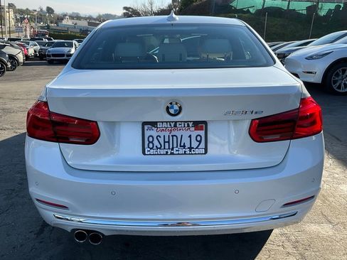 Used 2017 BMW 330e image 4