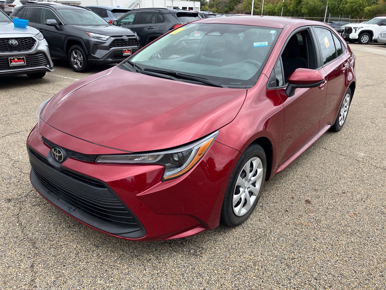 Used 2023 Toyota Corolla LE FWD image 1