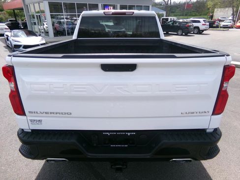 Used 2019 Chevrolet Silverado 1500 Custom Trail Boss w/ Custom Convenience Package AWD/4WD image 4