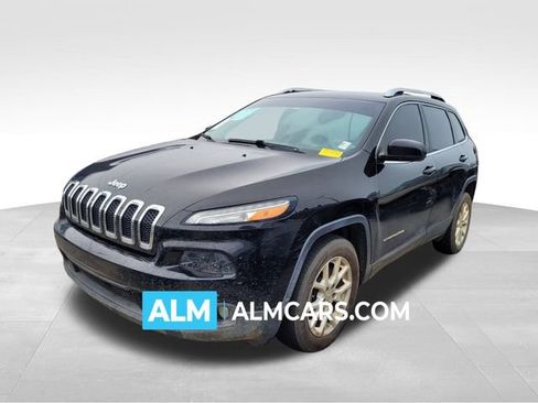 Used 2017 Jeep Cherokee Latitude w/ Safety/Convenience Group image 1