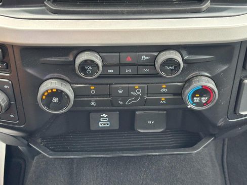Used 2025 Ford F250 XLT AWD/4WD image 24