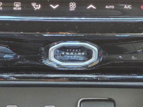 New 2026 Jeep Grand Cherokee L Limited AWD/4WD image 30
