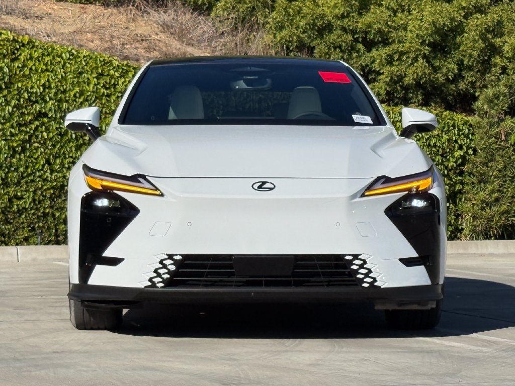 Used 2026 Lexus ES 350e w/ Convenience Package FWD image 4