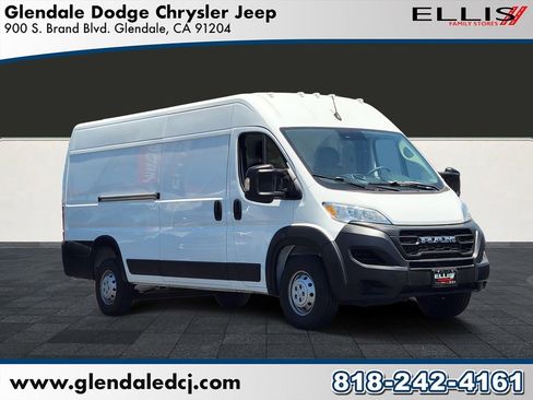 Used 2023 RAM ProMaster 3500 FWD image 1