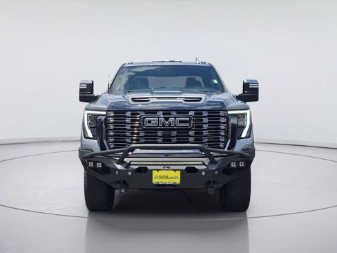 Used 2024 GMC Sierra 2500 Denali Ultimate AWD/4WD image 2