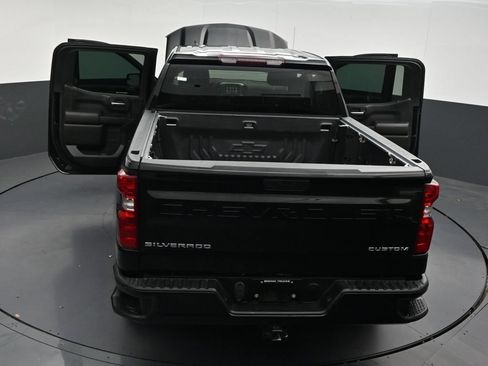 Used 2022 Chevrolet Silverado 1500 Custom RWD image 39