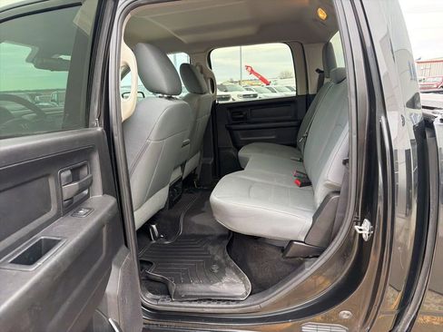 Used 2016 RAM 1500 Express w/ Black Ram 1500 Express Group image 21