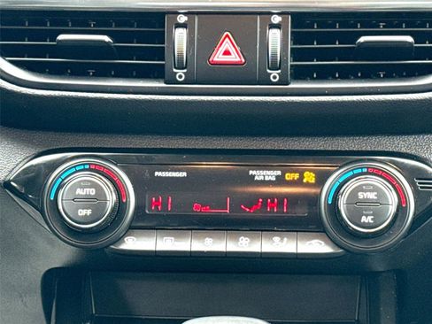 Used 2019 Kia Forte EX image 16