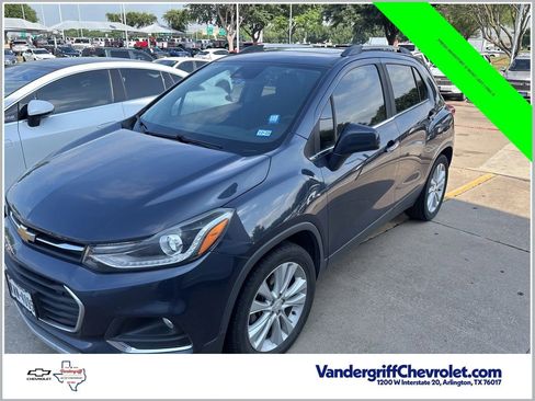 Used 2018 Chevrolet Trax Premier FWD image 1