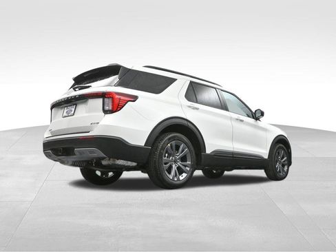 New 2026 Ford Explorer Active image 58