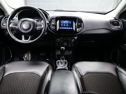 Used 2021 Jeep Compass Latitude FWD image 19