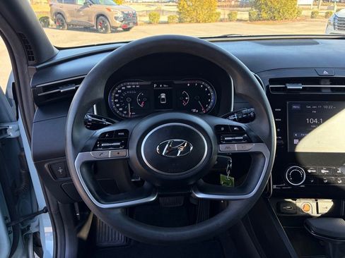 Used 2023 Hyundai Santa Cruz SE image 14