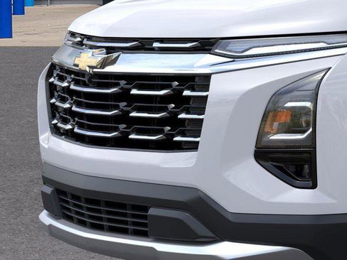 New 2026 Chevrolet Equinox LT w/ Convenience Package II image 13