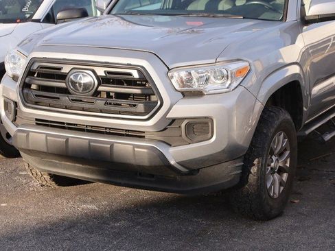 Used 2019 Toyota Tacoma SR w/ SR Convenience Package image 5