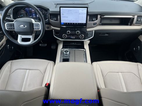 Used 2024 Ford Expedition Max Limited image 5