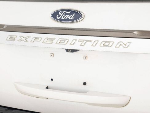 Used 2015 Ford Expedition King Ranch RWD image 14