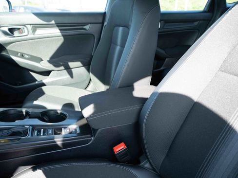 Used 2025 Honda Civic Sport image 10