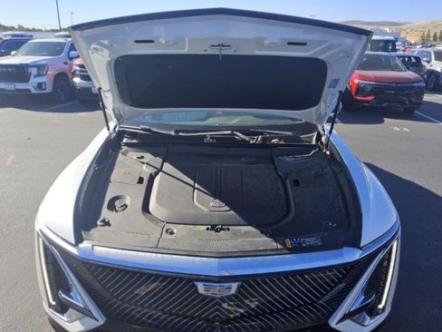 Used 2024 Cadillac Lyriq Luxury RWD image 12