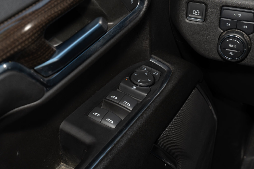 Used 2023 Chevrolet Silverado 1500 LT AWD/4WD image 20