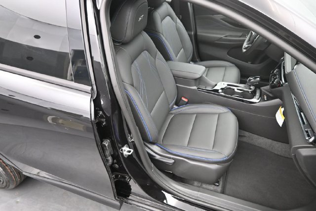 New 2026 Buick Envista Sport Touring w/ Convenience I Package FWD image 11