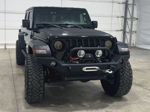 Used 2020 Jeep Gladiator Sport w/ Quick Order Package 24S AWD/4WD image 7