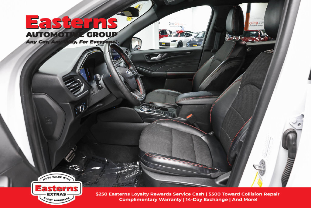 Used 2023 Ford Escape ST-Line Select AWD/4WD image 14