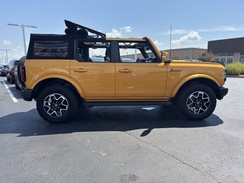 Used 2022 Ford Bronco Outer Banks image 5