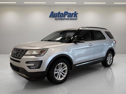 Used 2017 Ford Explorer XLT