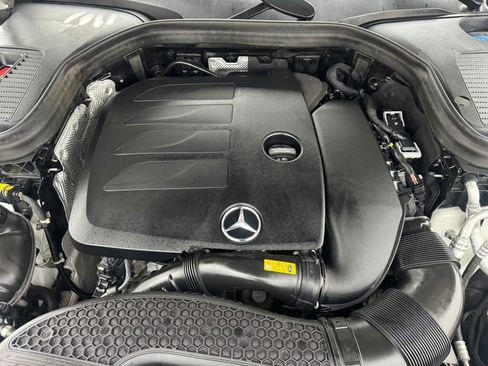 Certified 2022 Mercedes-Benz GLC 300 4MATIC image 23