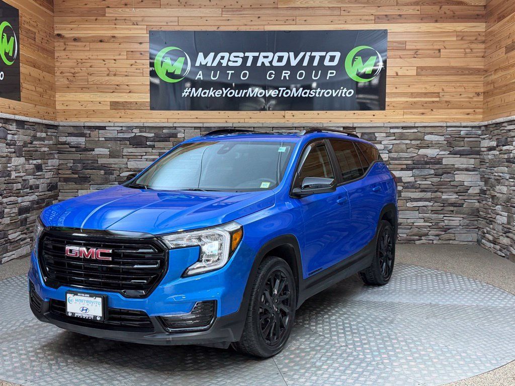 Used 2024 GMC Terrain SLE w/ Driver Convenience Package AWD/4WD image 8