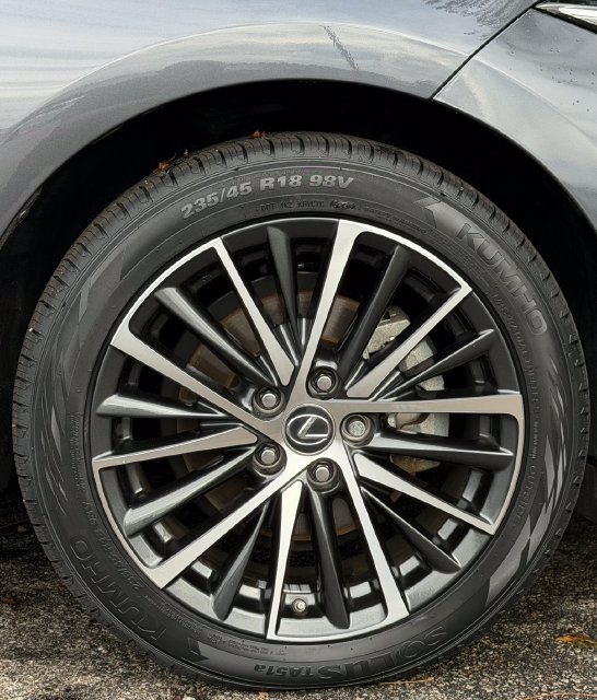 Certified 2024 Lexus ES 300h w/ Premium Package FWD image 16