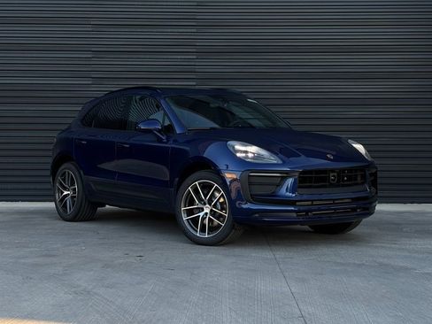 Certified 2026 Porsche Macan image 9