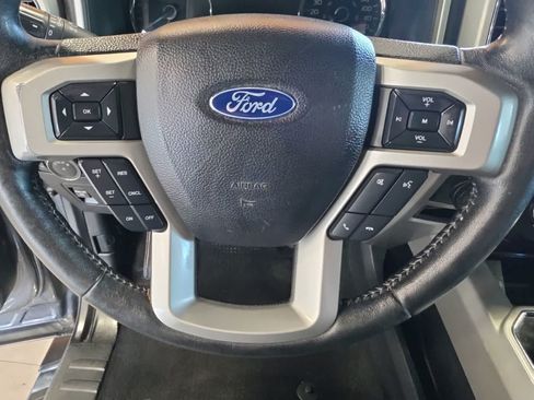Used 2019 Ford F150 Lariat w/ Equipment Group 502A Luxury AWD/4WD image 26