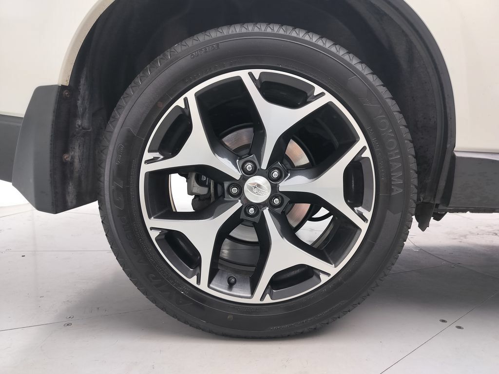 Used 2014 Subaru Forester 2.0XT Touring AWD/4WD image 28