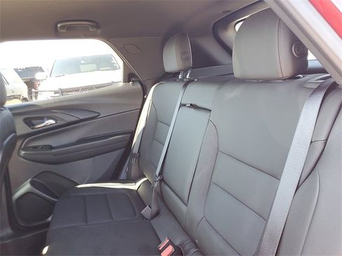 Used 2025 Chevrolet TrailBlazer RS w/ Convenience Package image 9