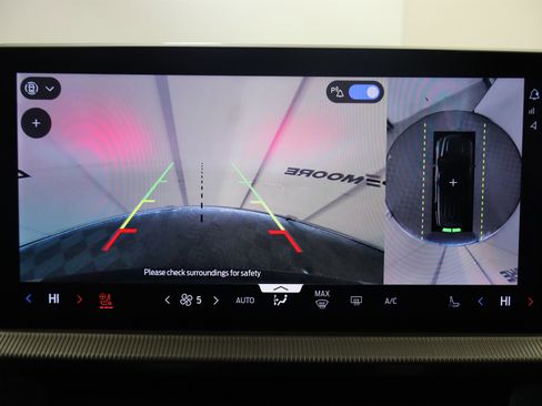 Used 2025 Ford Explorer ST-Line image 25