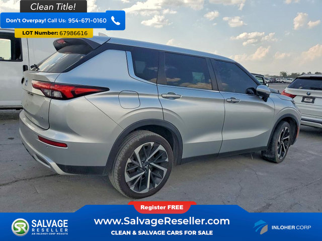 Used 2022 Mitsubishi Outlander SE FWD image 4