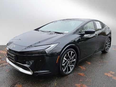 Used 2024 Toyota Prius Prime image 7