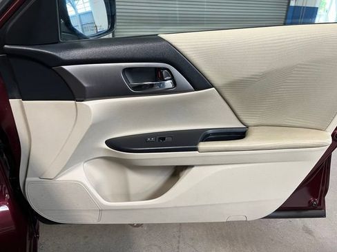 Used 2014 Honda Accord LX image 11