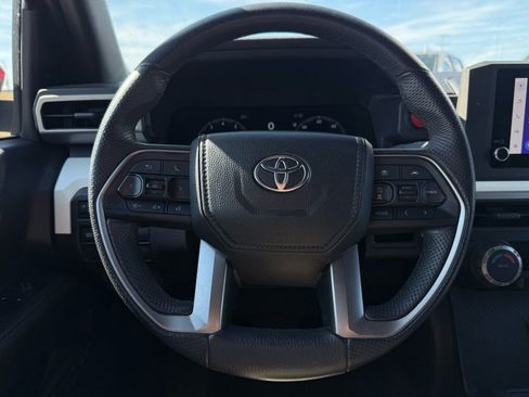 Used 2024 Toyota Tacoma TRD Off-Road image 14