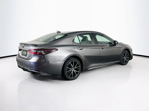 Used 2024 Toyota Camry SE FWD image 9
