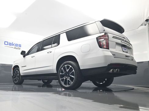 Used 2022 Chevrolet Suburban RST w/ Sport Performance Package AWD/4WD image 45