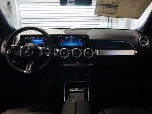 New 2026 Mercedes-Benz GLB 250 4MATIC image 18
