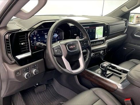 Used 2024 GMC Sierra 1500 SLT w/ SLT Premium Package AWD/4WD image 14